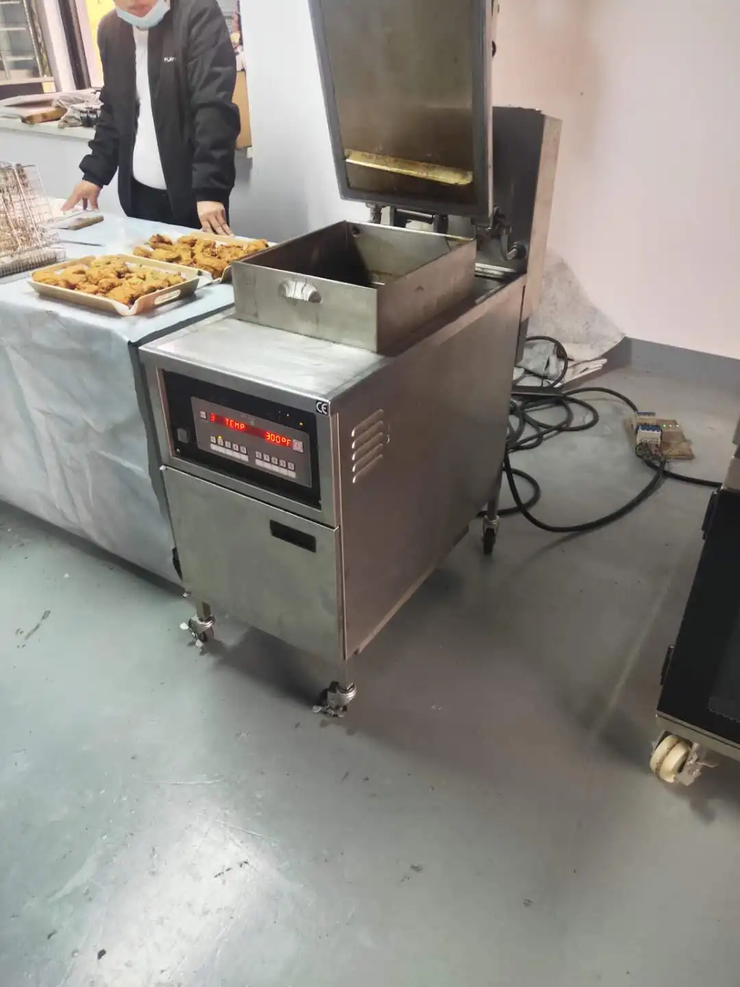 MDXZ-22 chicken table top oil 22l pressure open fryer fried chicken kfc 25l kfc gas fried chicken fryer