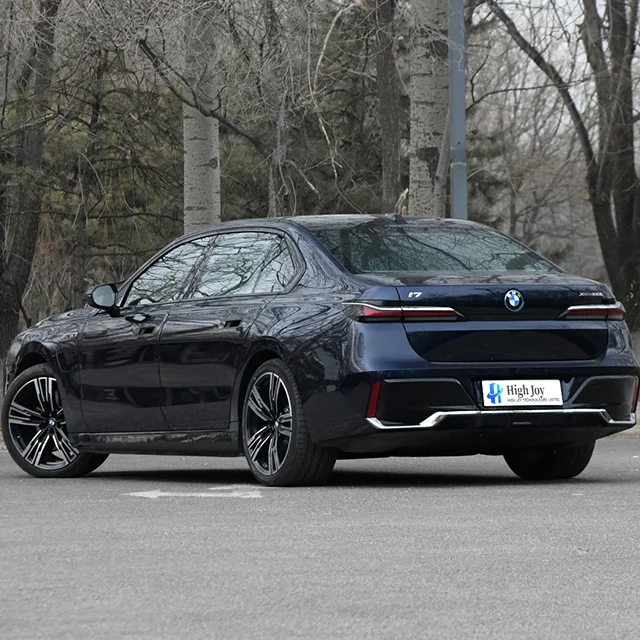 Новое поступление подержанных автомобилей для продажи B-M-W i 7 x Drive 60 L M Sport Edition Большой седан 544 Ps 610 км чистые электромобили