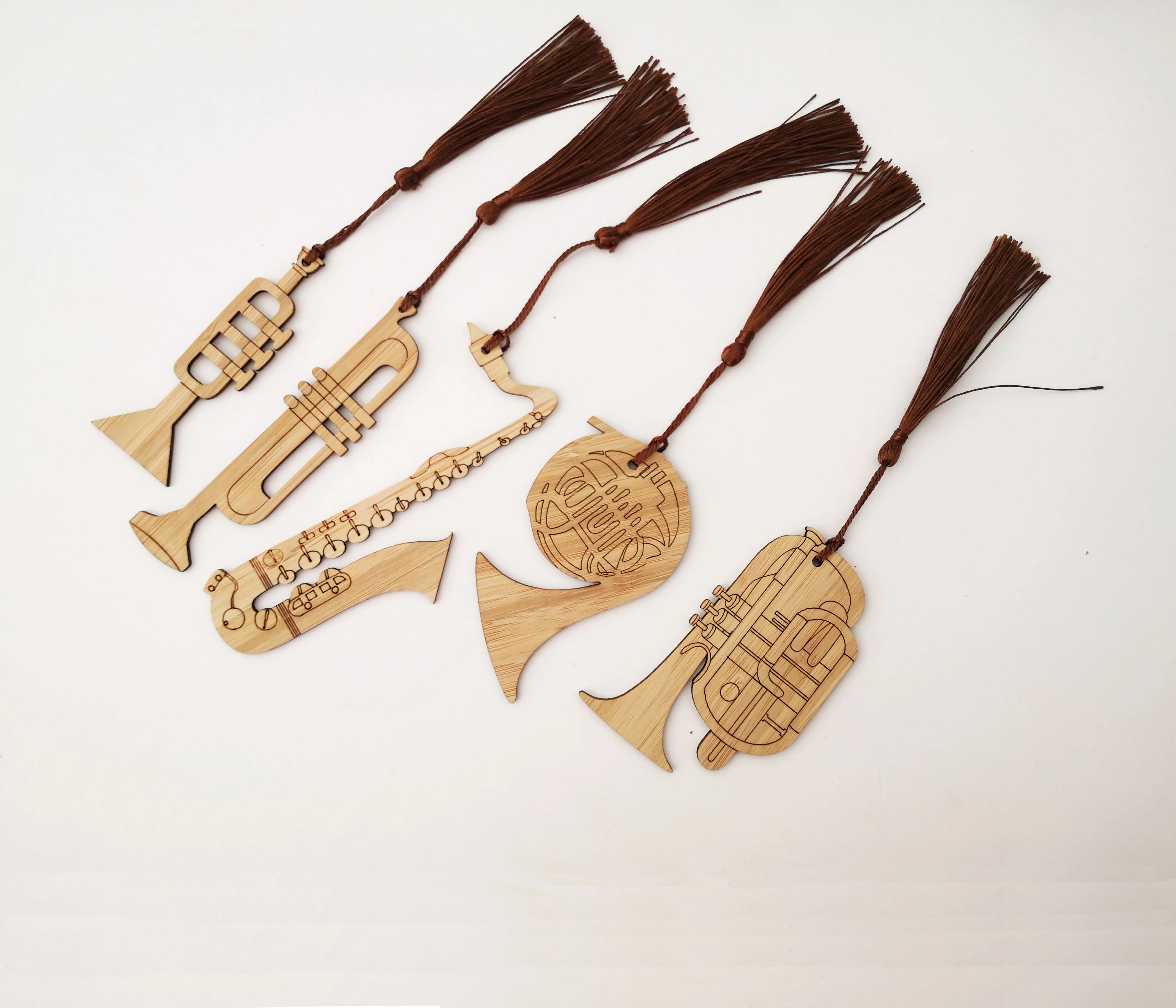 wholesale custom bamboo wooden Symphony musical instrument bookmark with tassels souvenir gifts