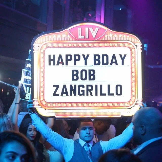 Customized Size Shape Wholesale led sign board marquee message board Sign rechargeable 26pcs letters for event night bar