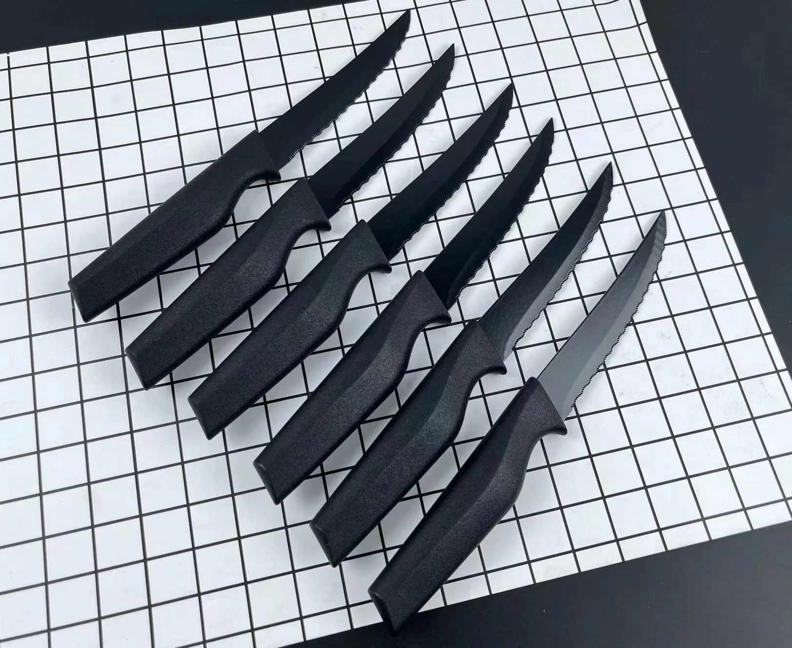 Professional 14 Pieces Black Plastic Handle Non-stick Kitchen Knife Sets with Acacia Wooden Block Set