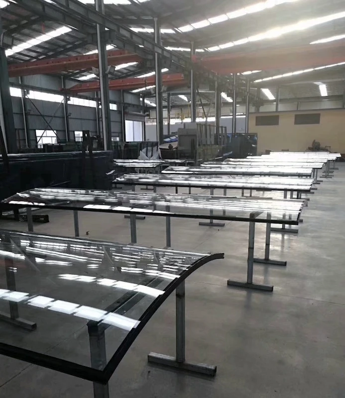 Longbo produces super white double silver hollow laminated curved steel glass with good camber and no stress spots