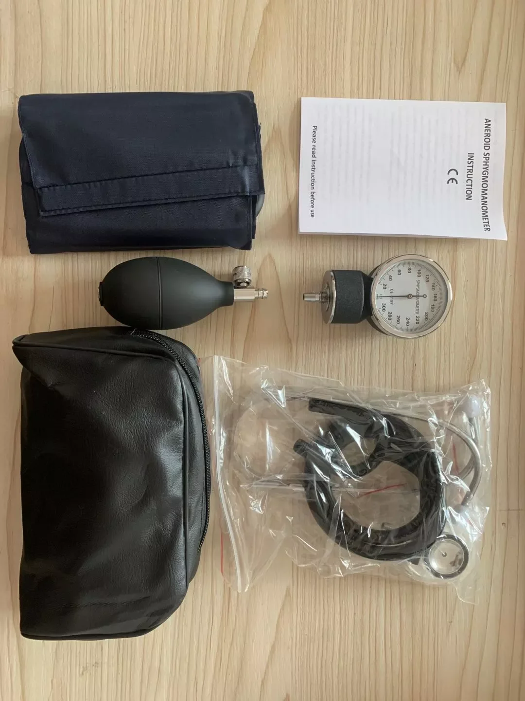 Medical Standard OEM Manual Aneroid Sphygmomanometer with Single or Dual Stethoscope