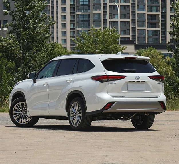 Toyo-ta Highlander Hybrid Platinum AWD SUV New Gasoline Car Dark Interior with Panoramic Sunroof
