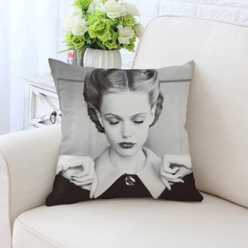 The latest design sofa cushion cover beautiful pattern home decoration geometric simple pillowcase linen cushion cover