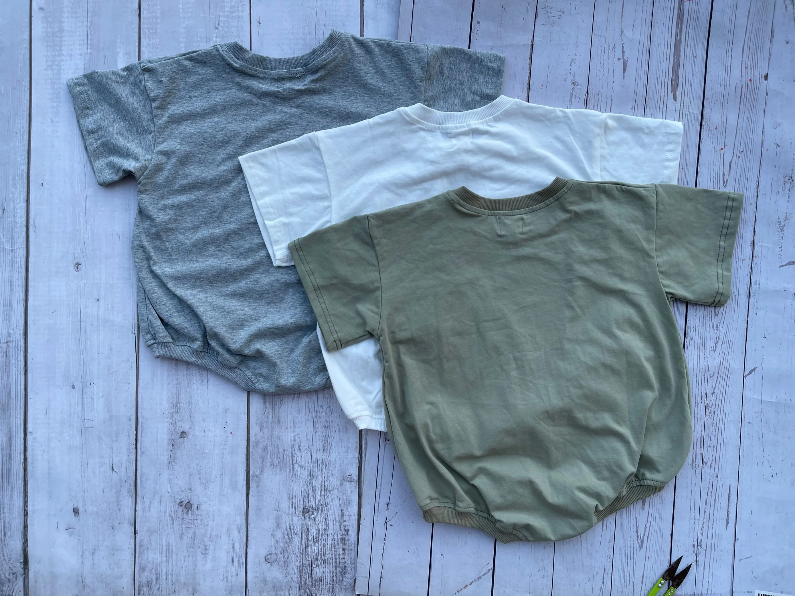 Высокое качество Han er трикотаж бамбуковая Детский комбинезон с короткими рукавами и карманами для новорожденных, Детский комбинезон для маленьких мальчиков комбинезон одежда