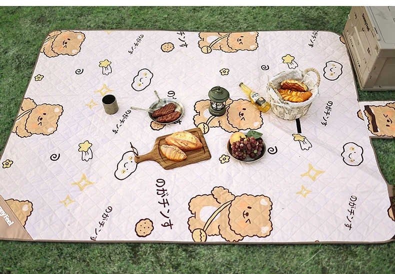 SunnyFeel Portable Extra Large Outdoor Picnic Blankets Machine Washable Waterproof Foldable Camping Picnic Mat