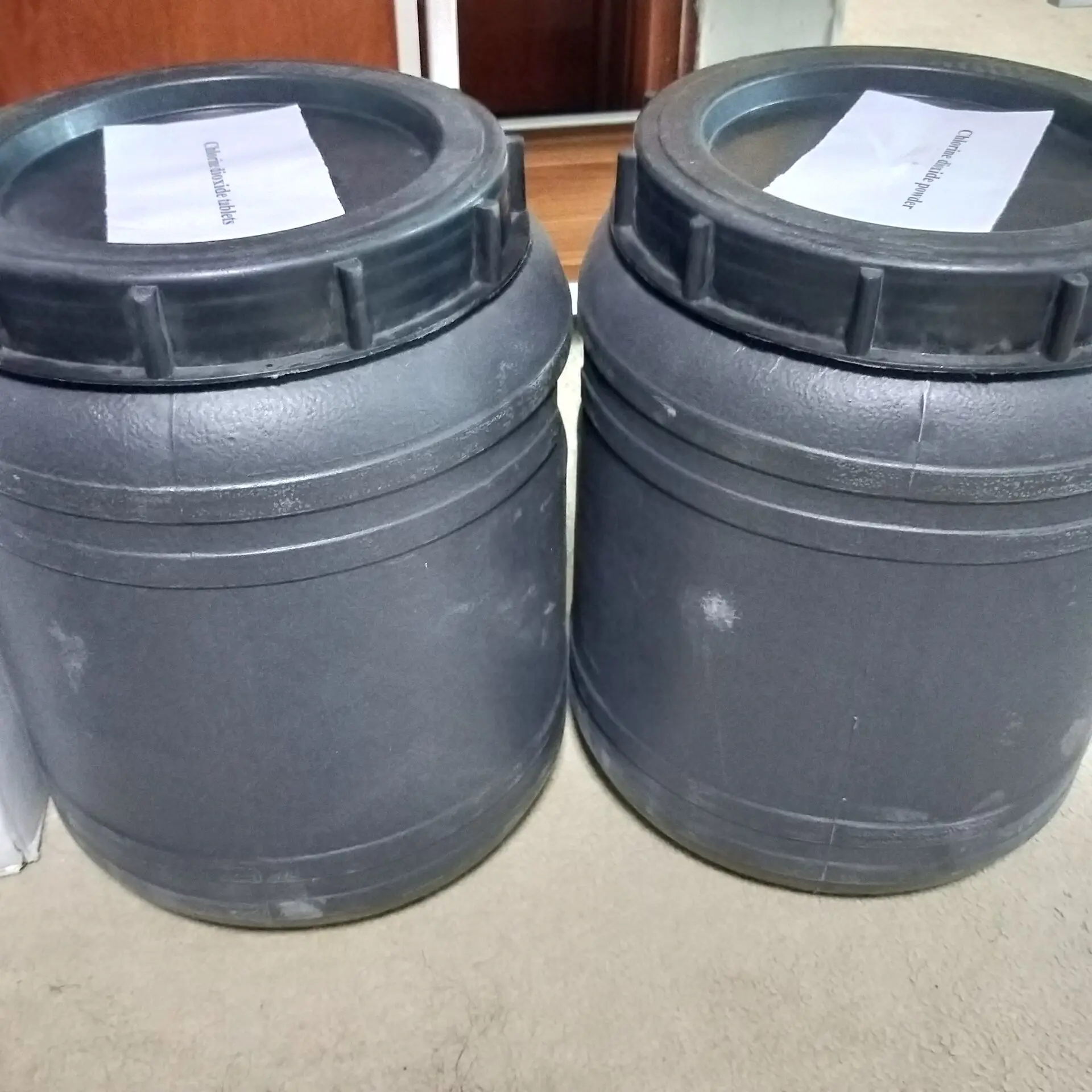 
High purity 99%CAS 10049-04-4 Chlorine dioxide tablet/powder with fast delivery and good price 