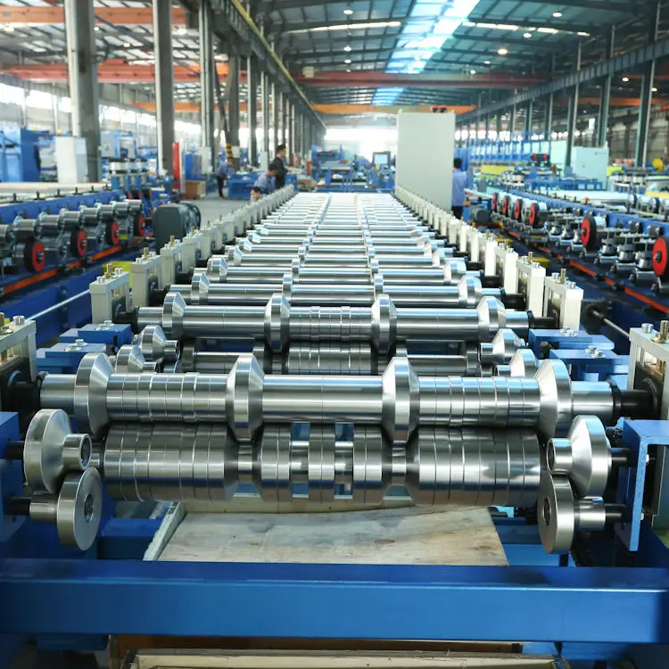 Manufacturing puf panel sandwich panel making machinery for panelized cold rooms