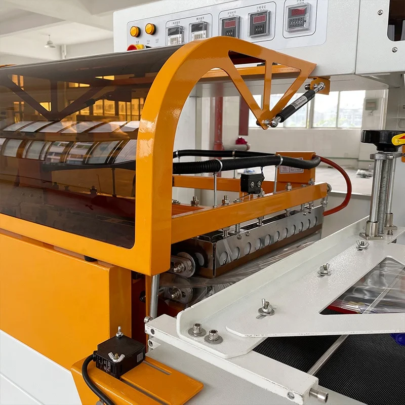 HY-450 Haoyuan Automatic Plastic Film Heat Shrink Packaging Wrapping Machine Machines Manufacturers