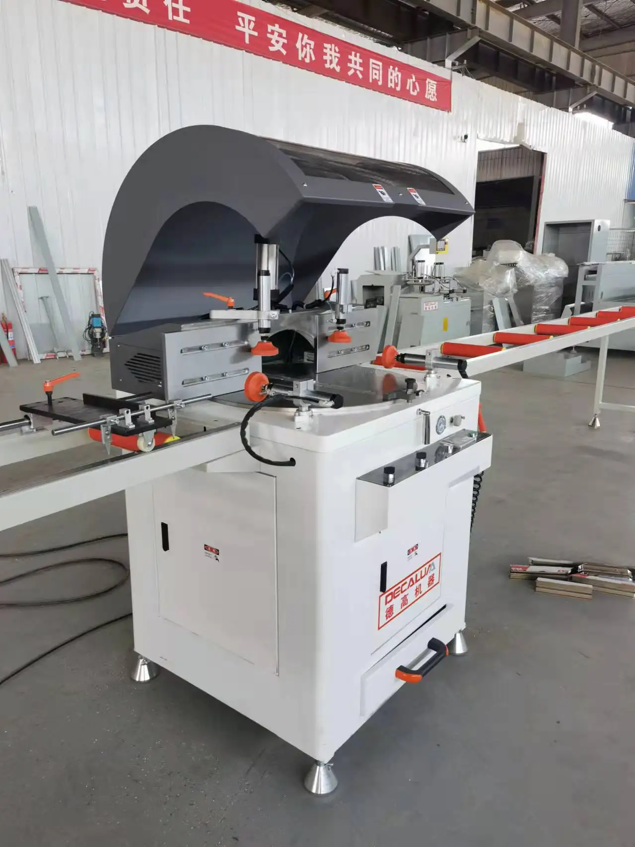 Aluminum Profile Double Head Cutting Saw Machine