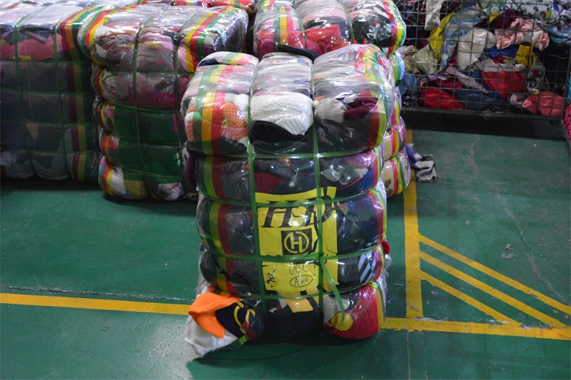 Used Second Hand Branded Designer Mix Style Clothes Vintage Bale Bulk Grade B Stock Apparel Supplier