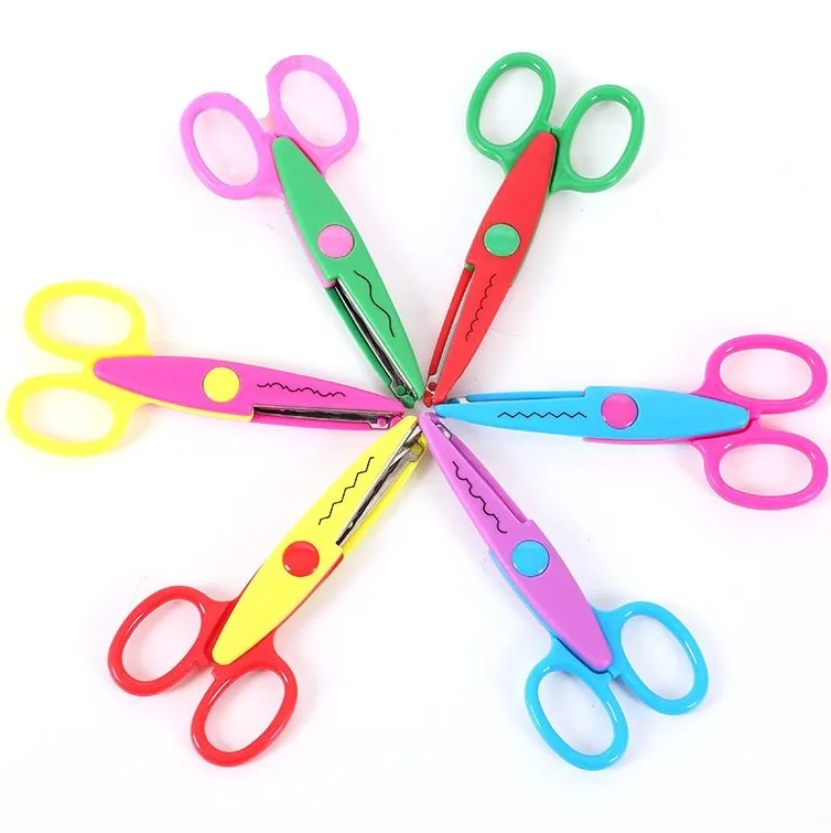 Wholesale Plastic Kids Design Safety School Craft Scissors Decorative Edge Wave Edge Cutting Zigzag Student Scissors