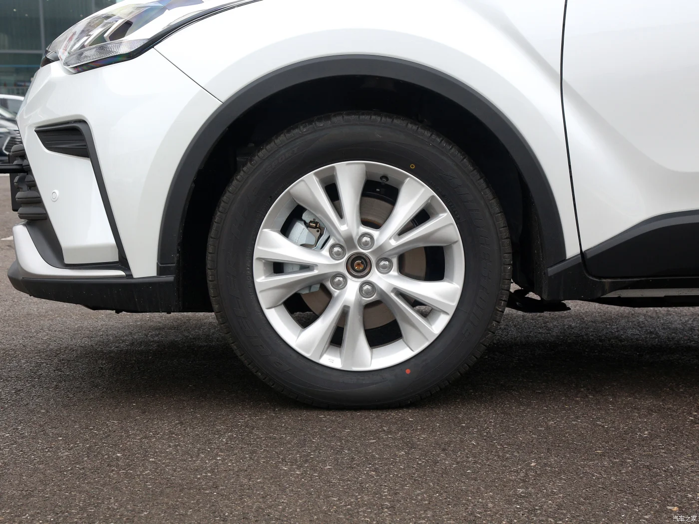 0km used Toyota IZOA 2023 Dual Engine2.0L Yixuan Version 5-door 5-seater SUV hybrid on sale