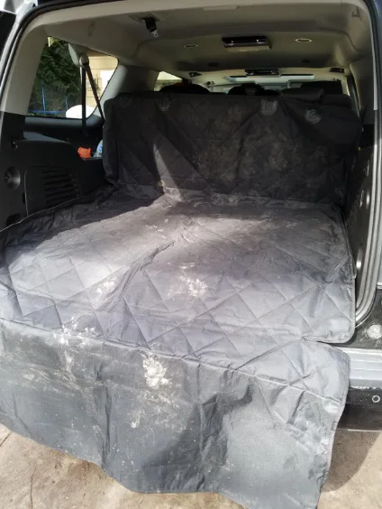 High Quality Scratch-proof Armrest Compatible 100% Waterproof Car Pet Dog Rear Seat Cover for SUVs and