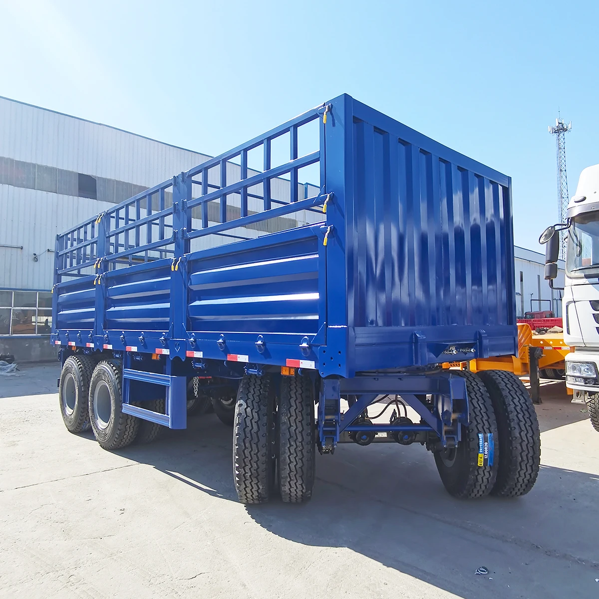 Hot Sale Cargo Truck Trailers 3 Axle 6X4 20T Full Semi Trailer in Africa