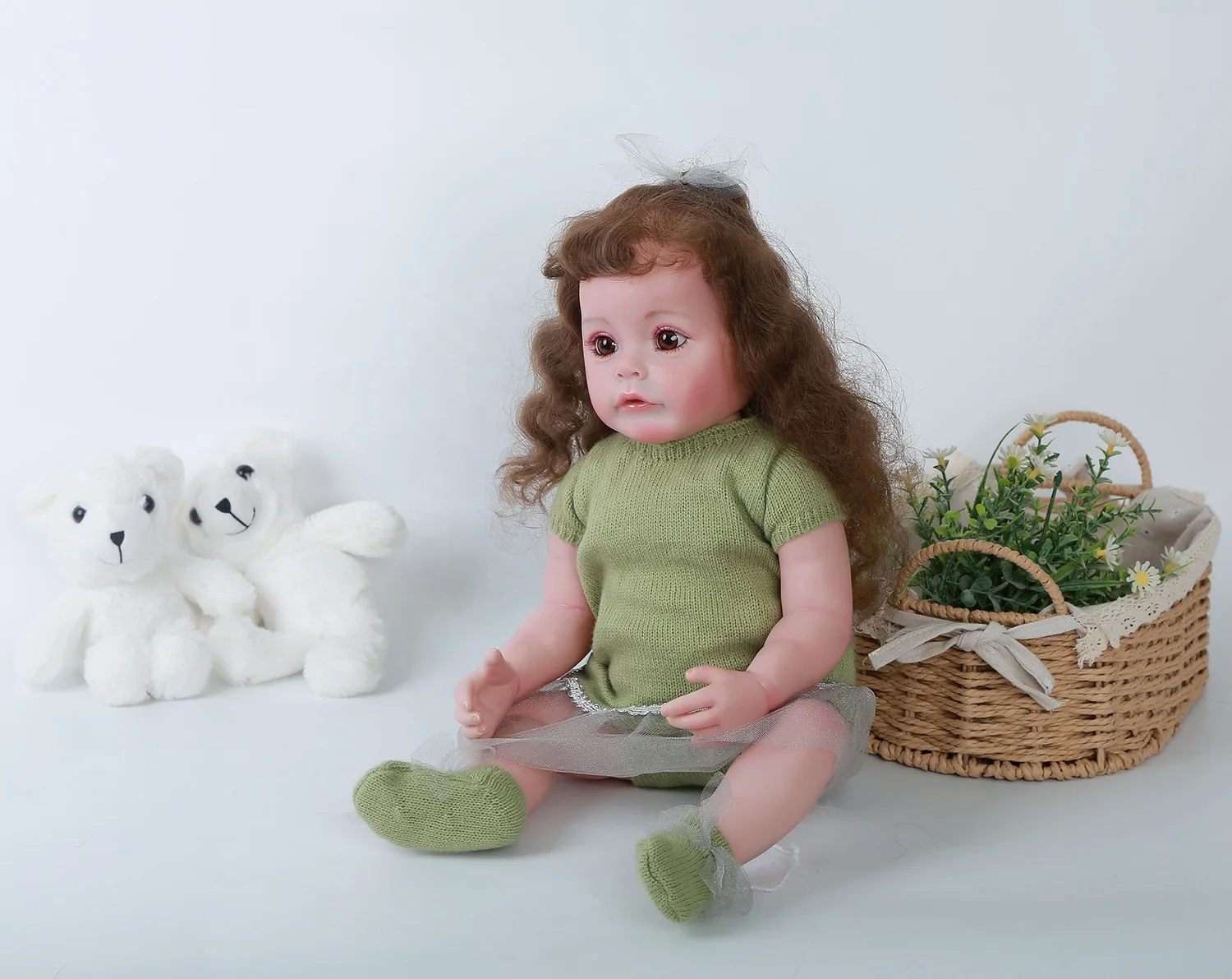 Hot Sell 22Inch/55 Cm  Beautiful Long Hair Soft Customized Lifelike Silicone Vinyl Baby Reborn Doll For Kids