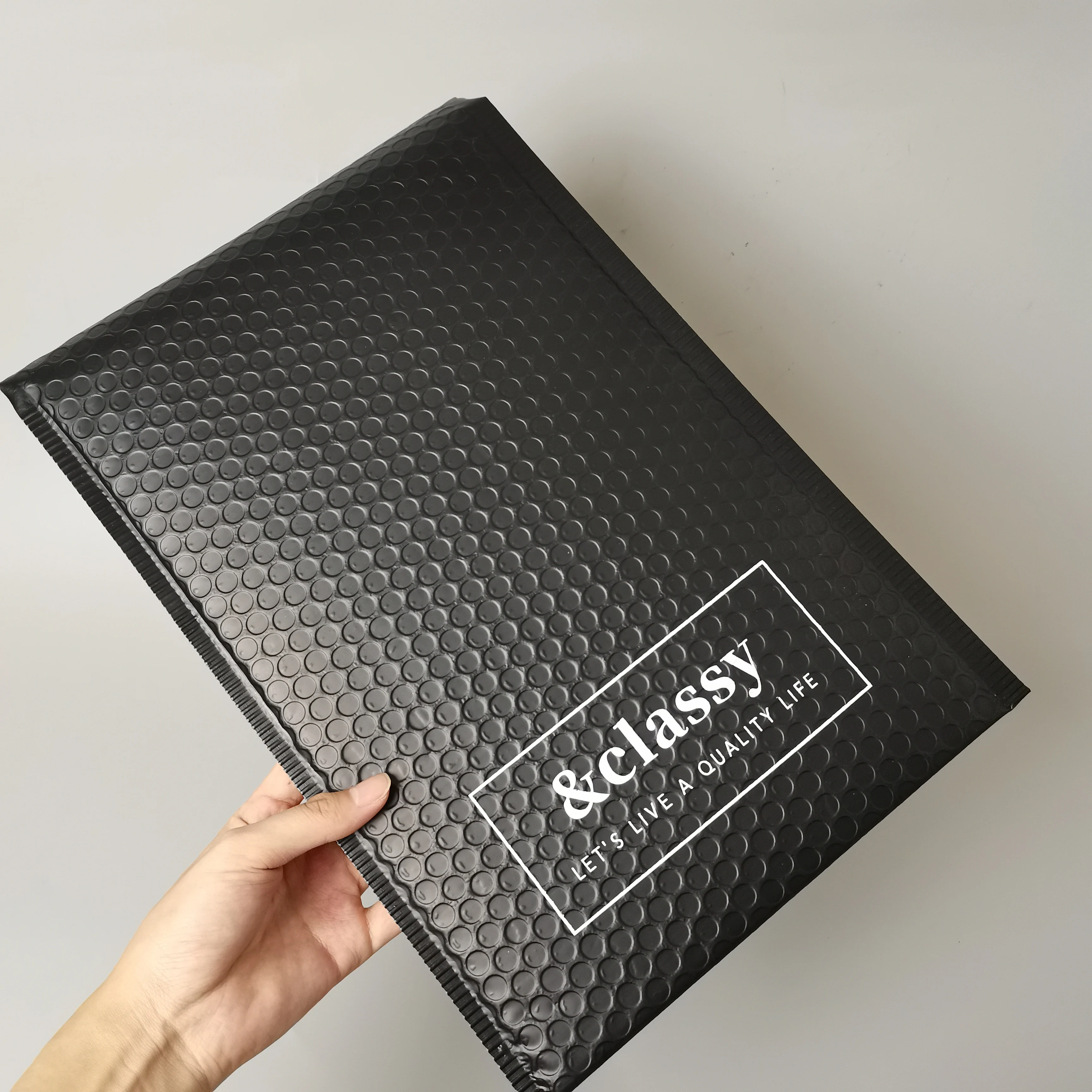 Custom Festival Poly Black Bubble Mailers envelopes bubble mailing bag with Logo Packaging Bags