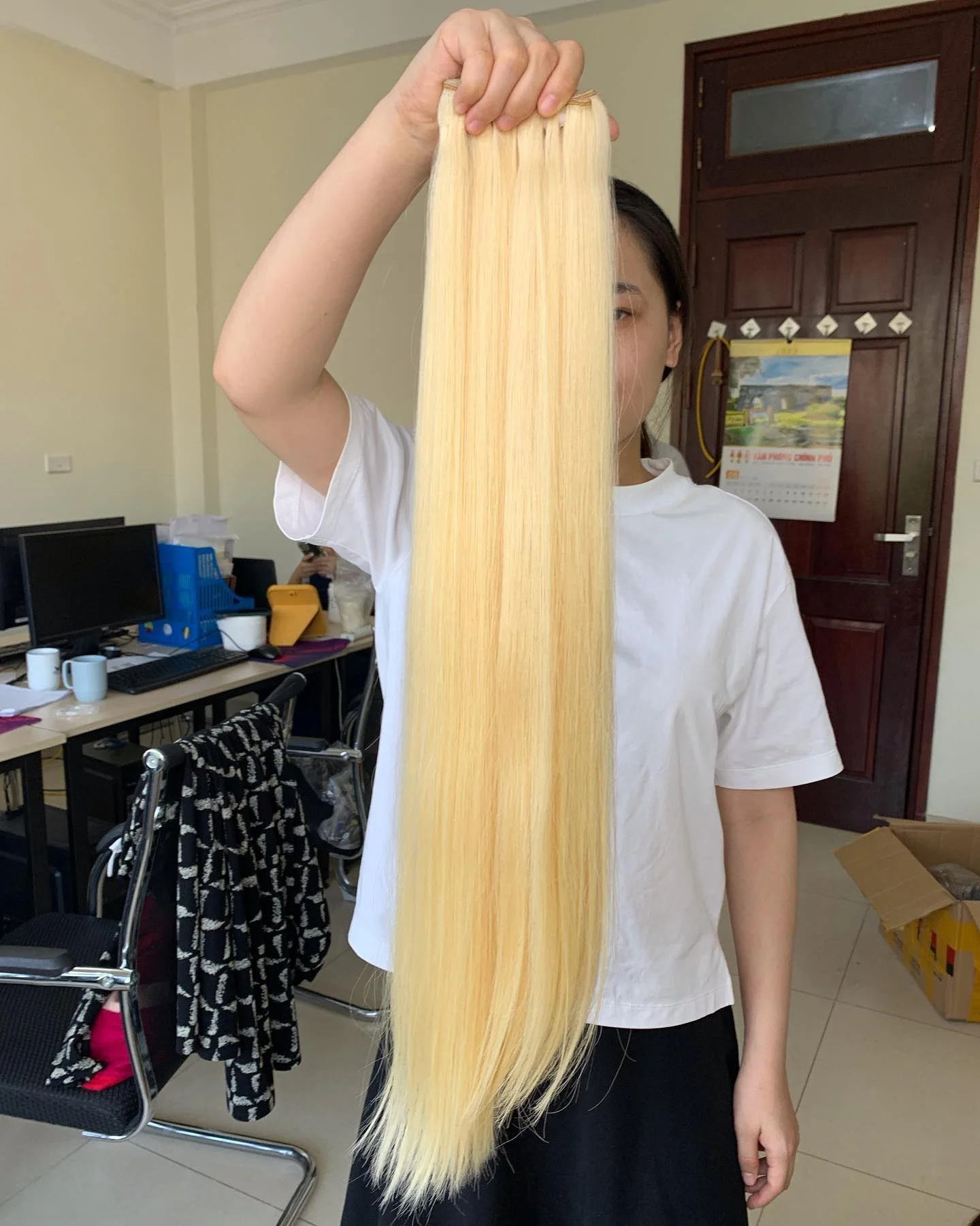 15A Raw Russian 613 Virgin Hair Weave Bundles Blonde 100% Raw Unprocessed Human Hair Vendor, Brazilian Kinky Curly Hair