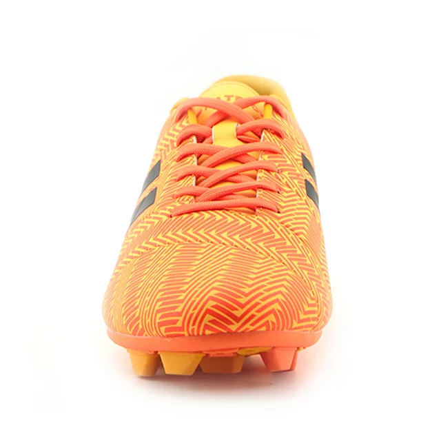 Модные дизайнерские футбольные бутсы оптом