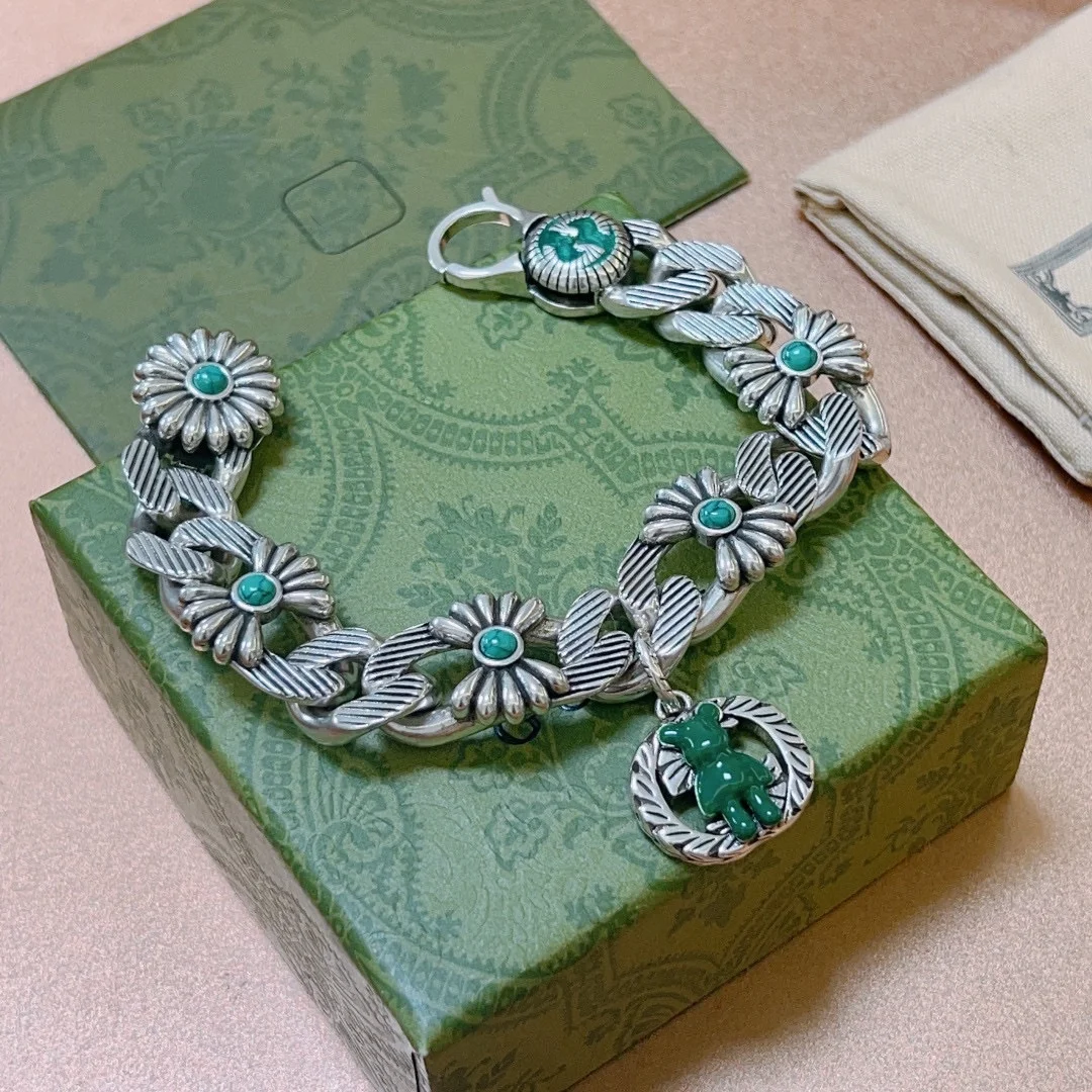 Top version bracelet Luxury designer style jewelry
