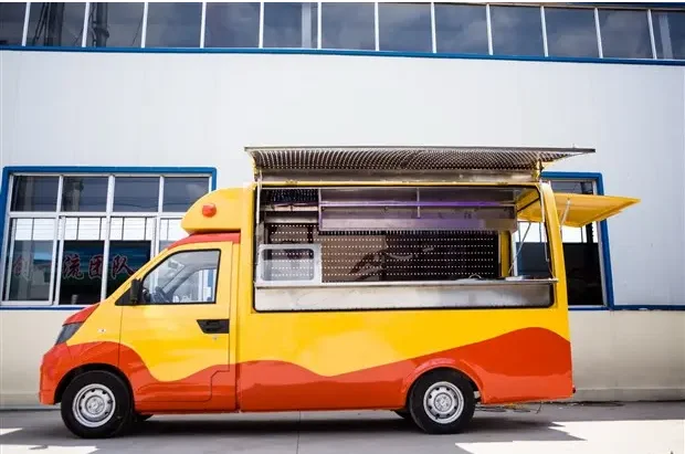 New Style Small Hot Dog Pizza Food Cart Snacks Coffee Van Mobile Kitchen Food Kiosk Ice Cream Truck For Sale