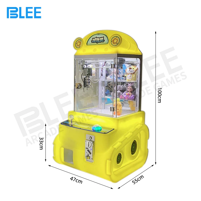 Popular small doll cute bears claw machine coin operated claw crane machine mini plush toy claw crane machine for sale canada