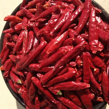 Guochen New Crop Spicy Dried Chili Super Hot Enlonged Hotpot Seasoning Pepper Red Dry Chili Flakes, Powder and Whole Dry Chilli