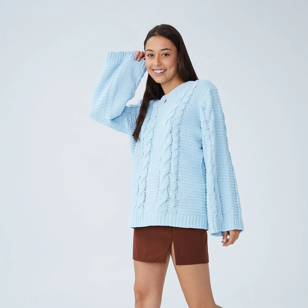 OEM manufacturer ladies fashion trumpet sleeve crew neck pullover cable knitted sweater for women