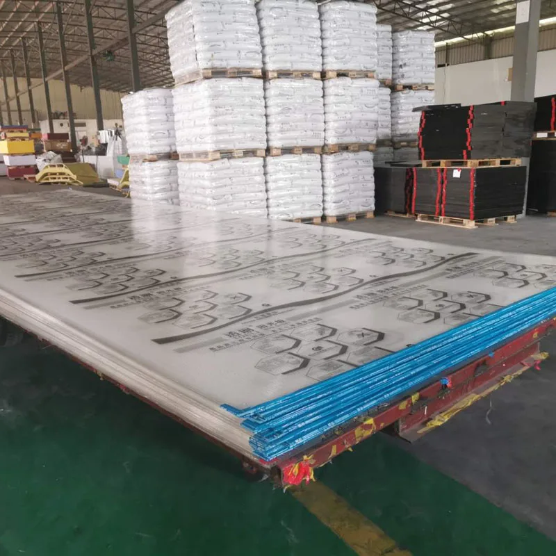 Поликарбонатный Лист lexan 4x8