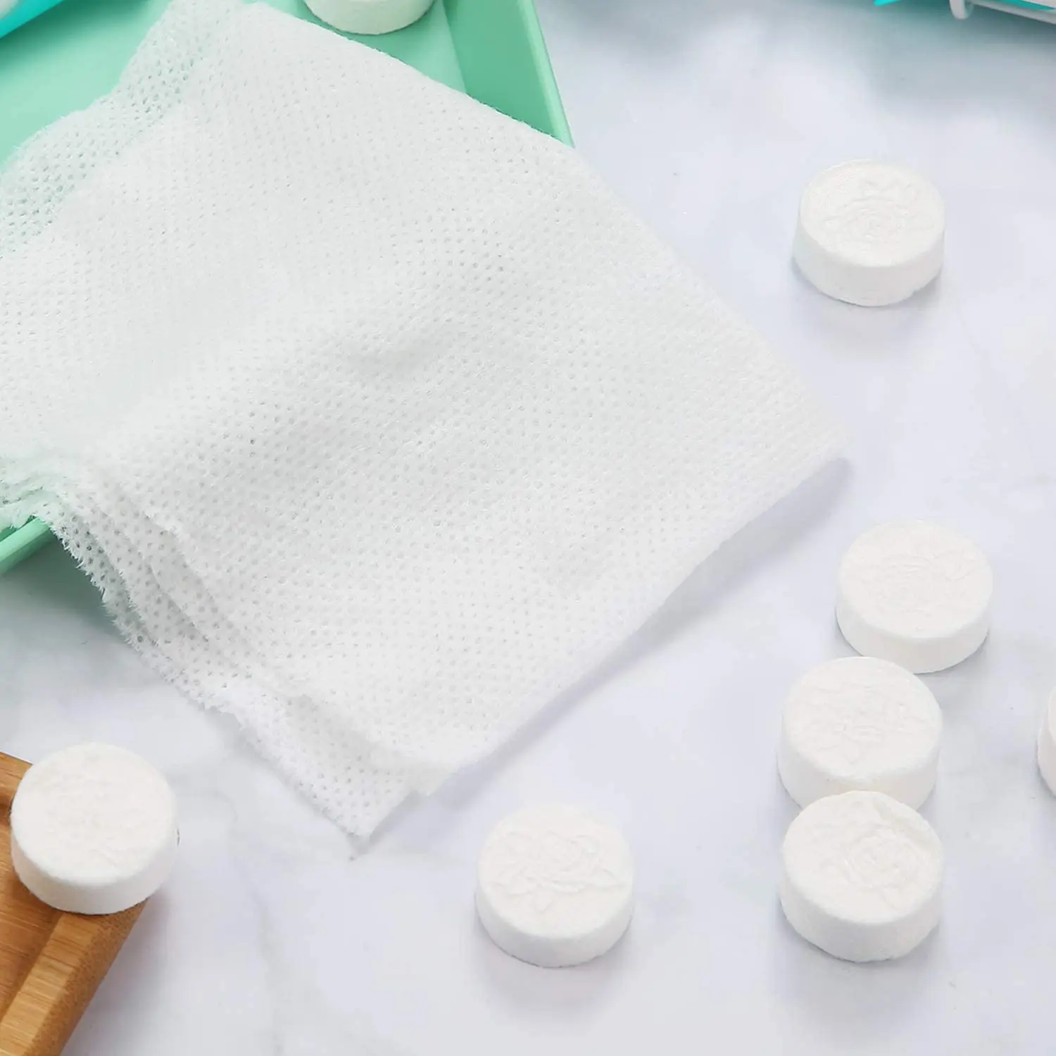 
Одноразовое спрессованное полотенце для лица 