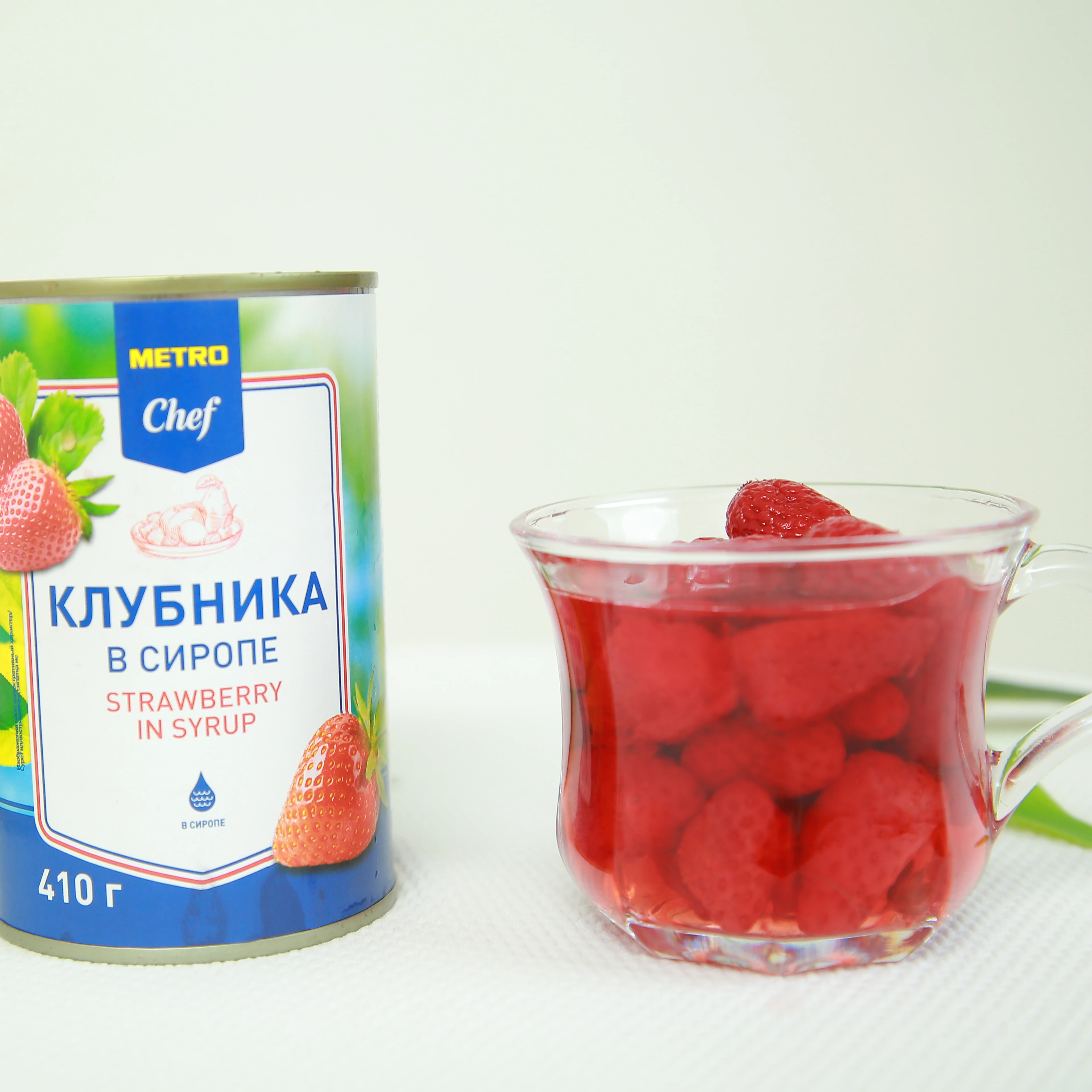 425 г * 24 олова свежий вкус Натуральный консервированный клубничный цельный фруктовый сироп мякоть клубника банка