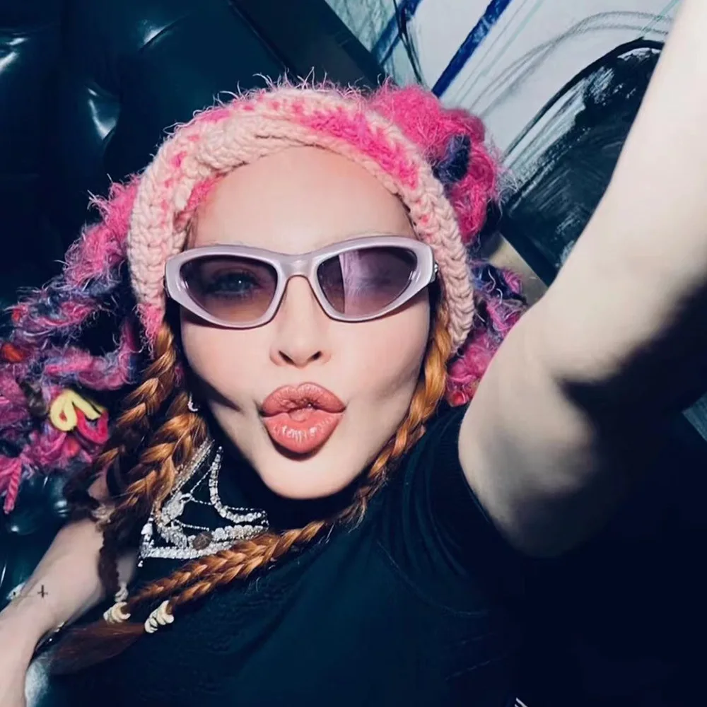 2024 New Cyberpunk Futuristic Sunglasses Y2K Sunglasses  Fashion Personalized Glasses