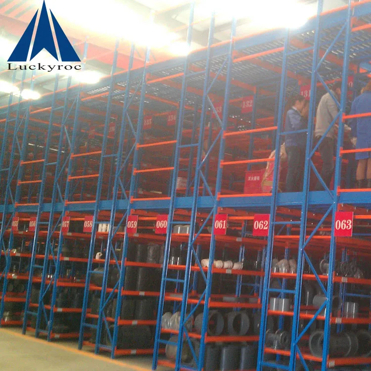 Стальная многоярусная стойка для экономии места на складе