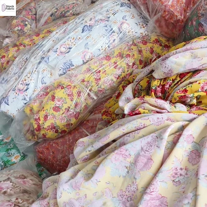 Hot selling good price kg price polyester fabric printed stretch stock lot 95% polyester 5% spandex print for dress