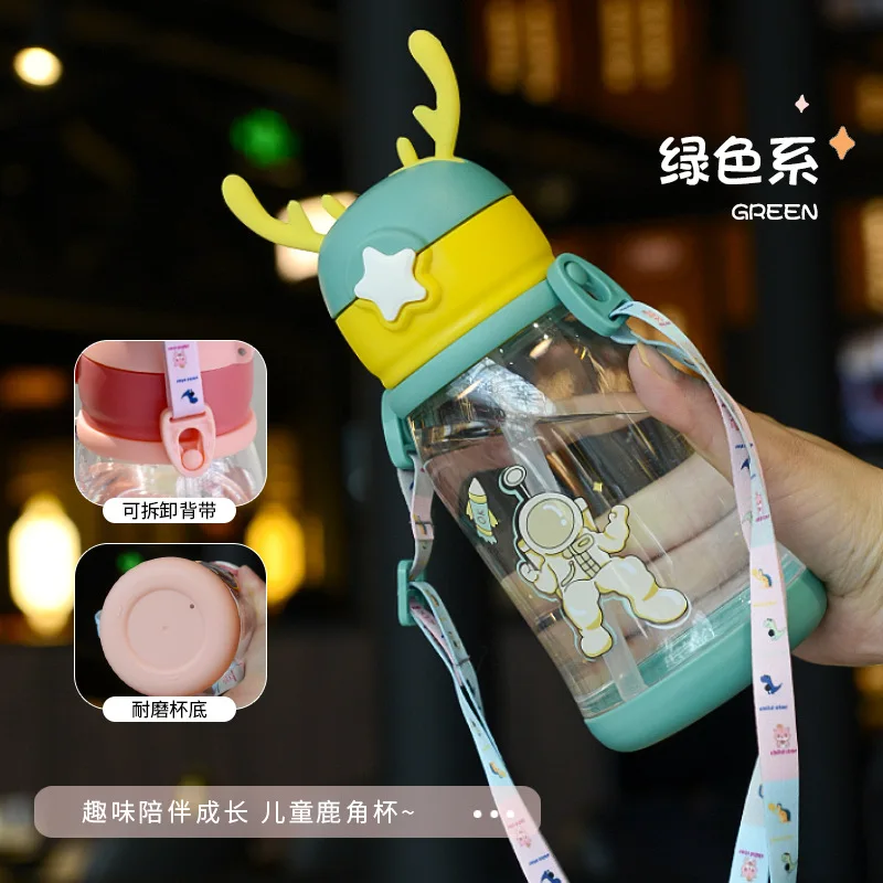 700 ML Novelty Design Plastic Portable Children Water Bottle with Antler Cup Lid  Drink Bottle for Christmas