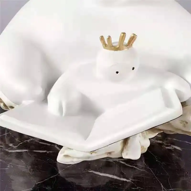 Nordic modern minimalist prince father and son reading book sculpture decoration model house sales office soft decorations