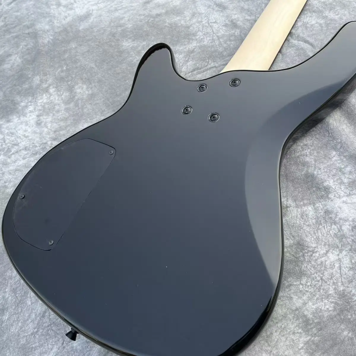 Wholesale OEM/ODM affordable bulk electric bass set 24 frets 5-string structure basswood body stylish bass player