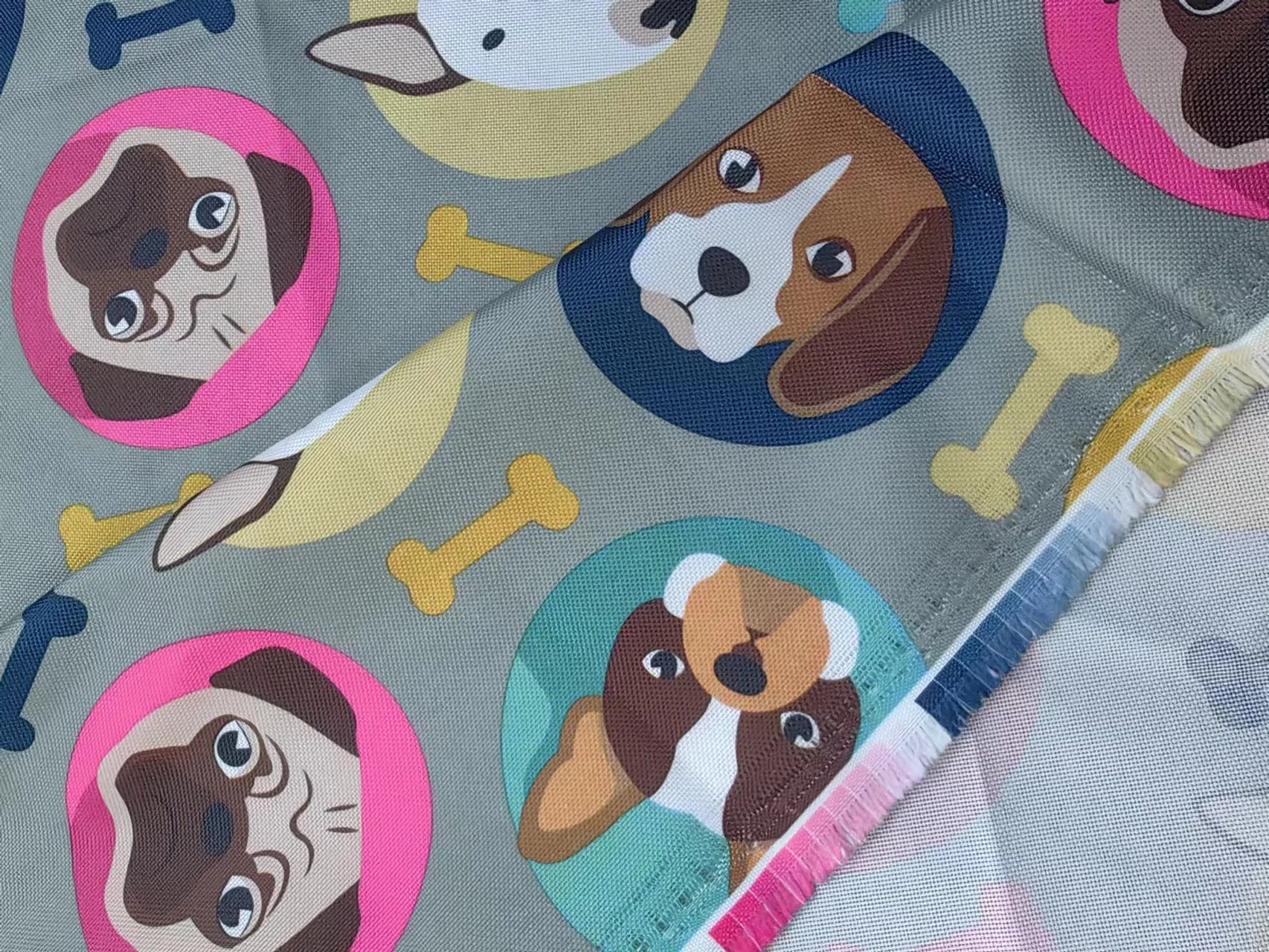 Custom Design Printing Dog Pattern Waterproof 600d Polyester Oxford Fabric with Pu Backing