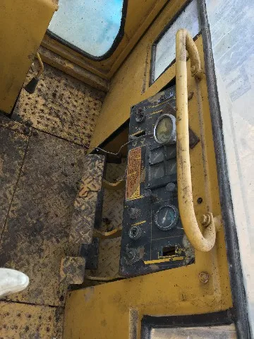 CAT Crawler Bulldozer  D3C D4C D4H Small Bulldozers