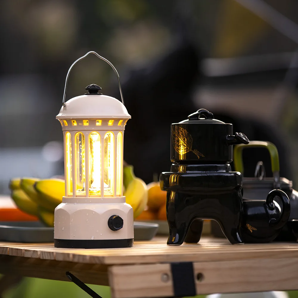 Outdoor Portable Retro Vintage LED Solar Lamp Multi-Function Camping Lighting with 3*Aa Battery for Tent Lighting