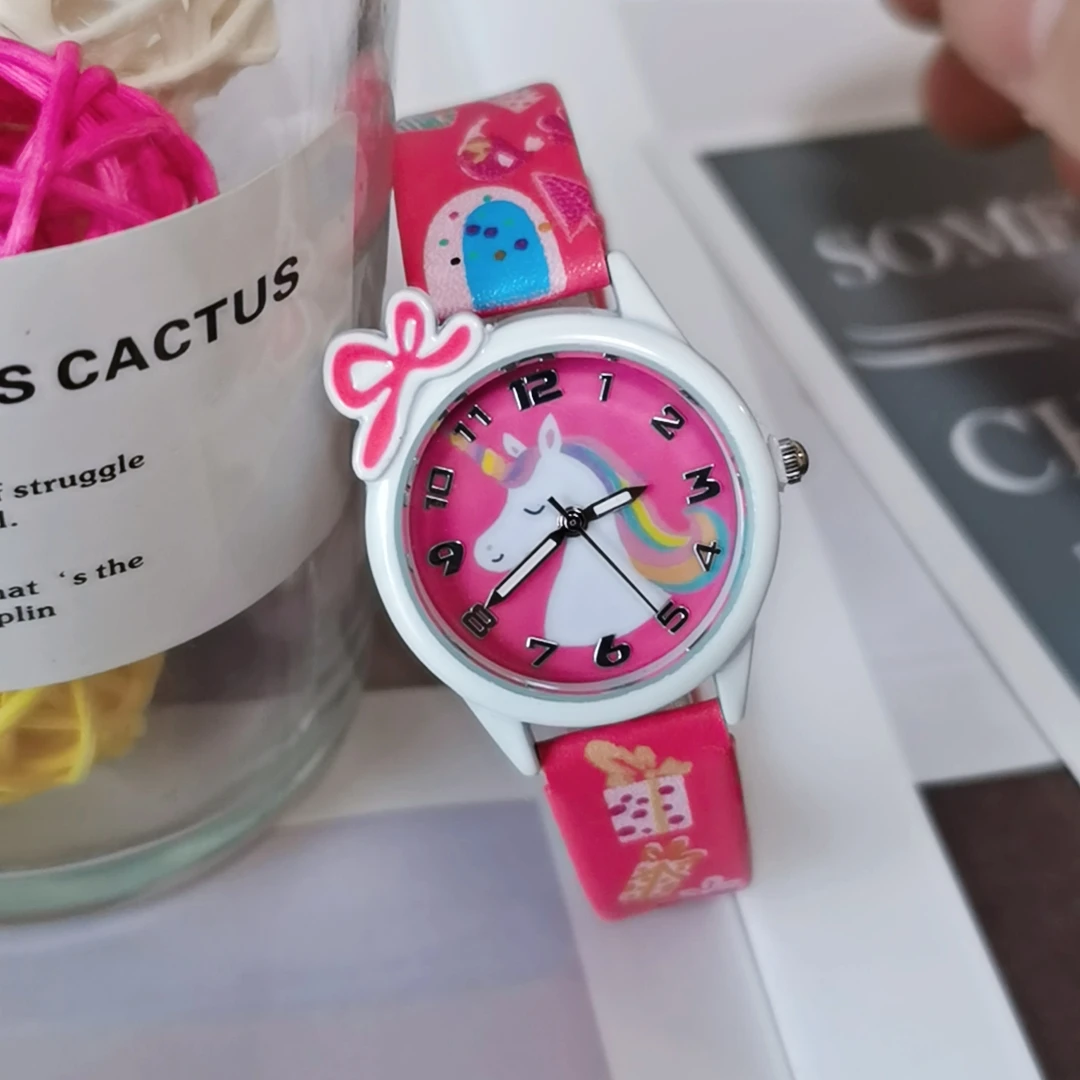 Новый 2021 для детей детская одежда с рисунком для маленьких девочек с мультяшным принтом «Единорог» Симпатичные кварцевые инкрустированные алмазами украшения часы