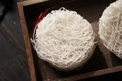 Высушенная рисовая лапша вермишель для сладкого картофеля