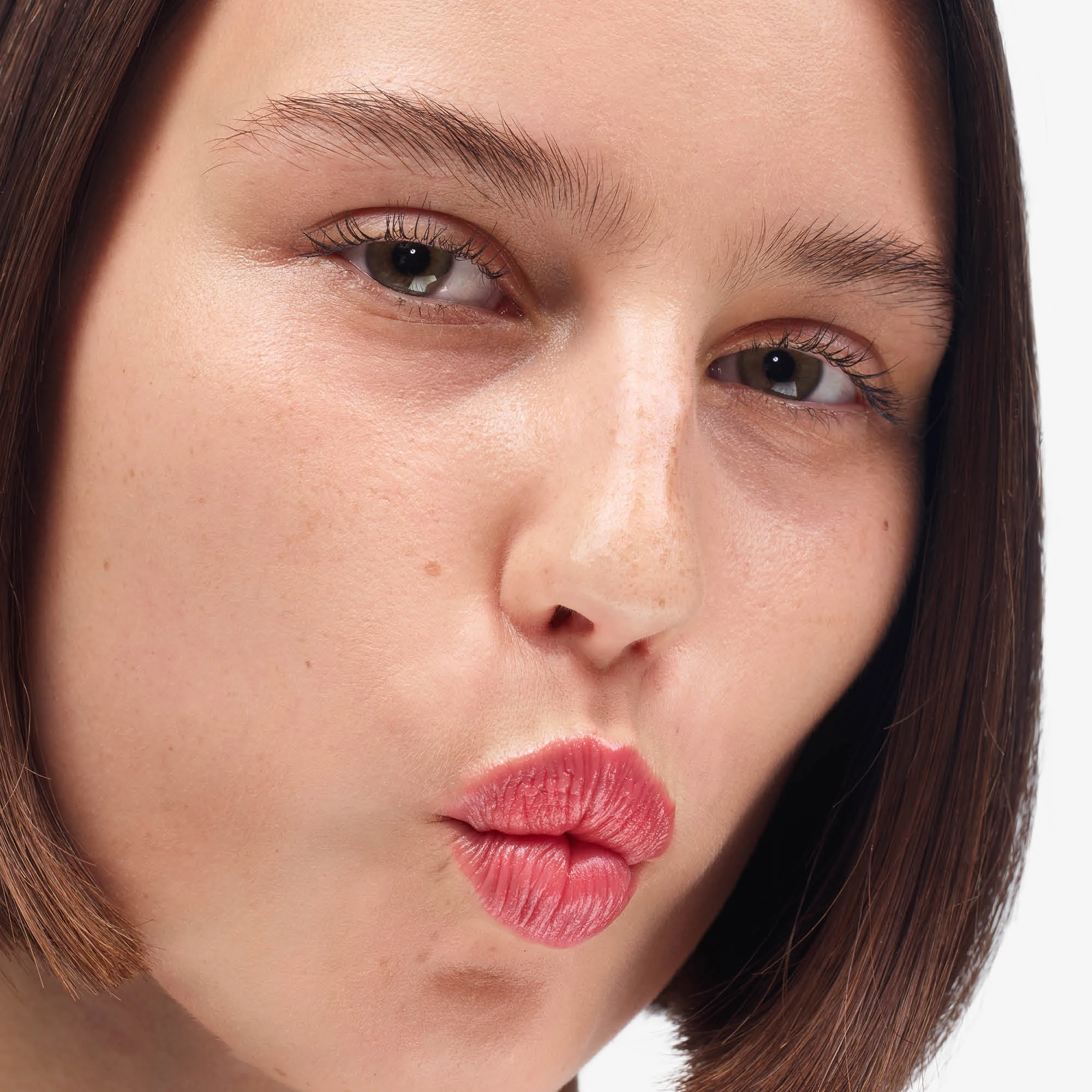 OEM Vegan Universally-flattering Ultra-light Black Honey Private Label Lipstick Wholesale