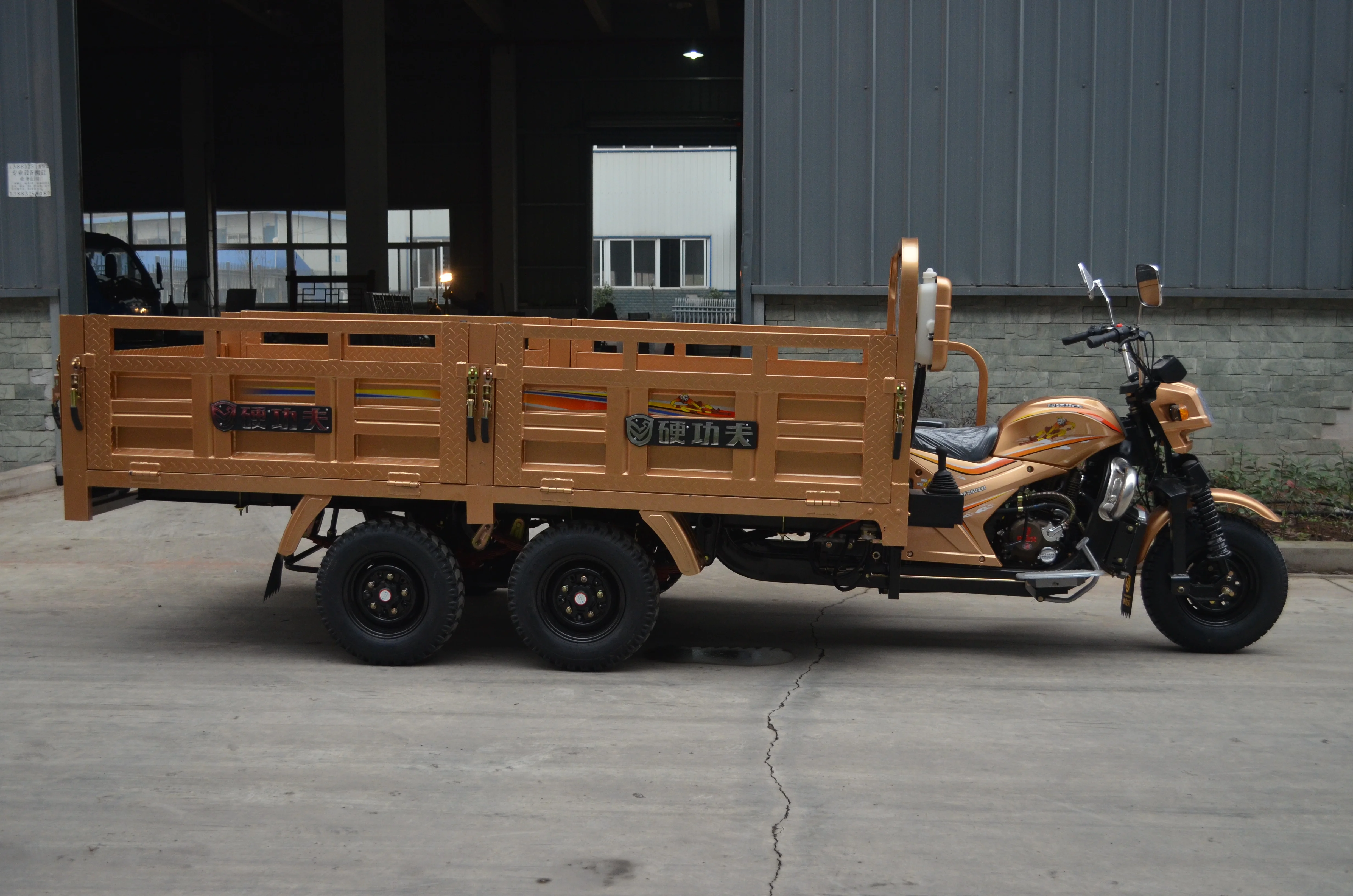 Gas powered farm five wheel cargo tricycle/double rear axle five wheel cargo tricycle with double carriages