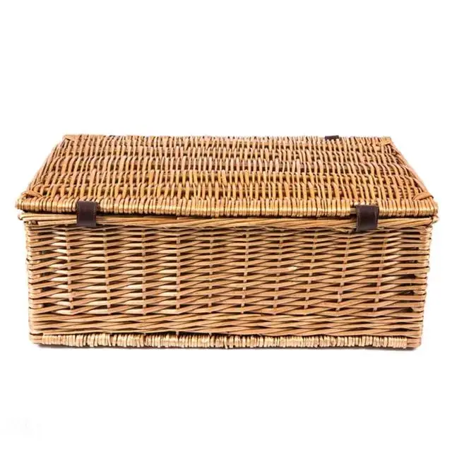 Hot selling wicker picnic basket for 4 people, rectangular with carpet, outdoor camping wicker basket