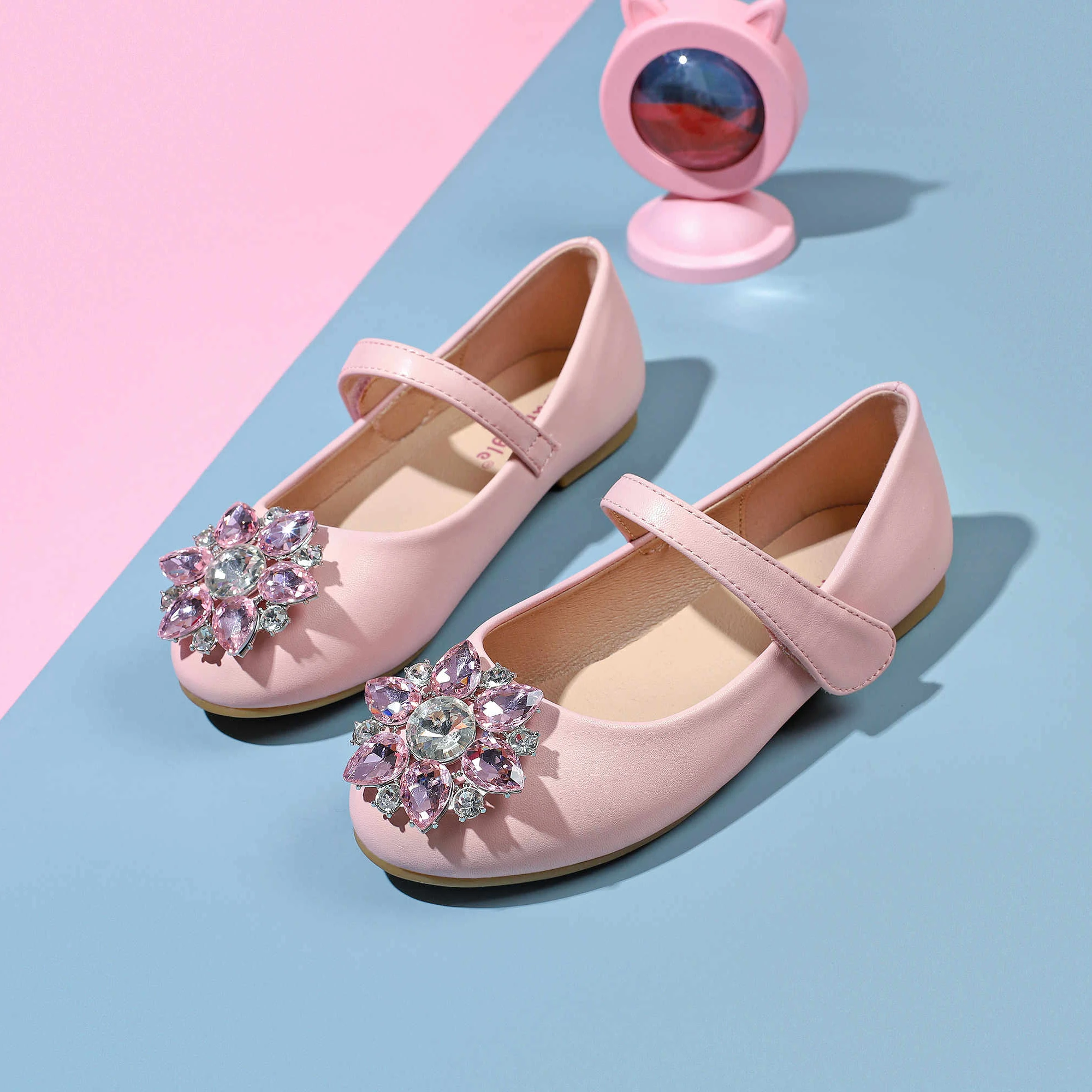 Factory Direct Sale Soft Leather Material Shiny Diamond Design Princess Girl Cot Shoes For Kids