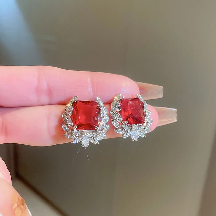 CAOSHI Sparking Cubic Zirconia Red Large Crystal Earrings for Women Silver Plated Fashion Jewelry Wholesale CZ Stud Earrings OEM