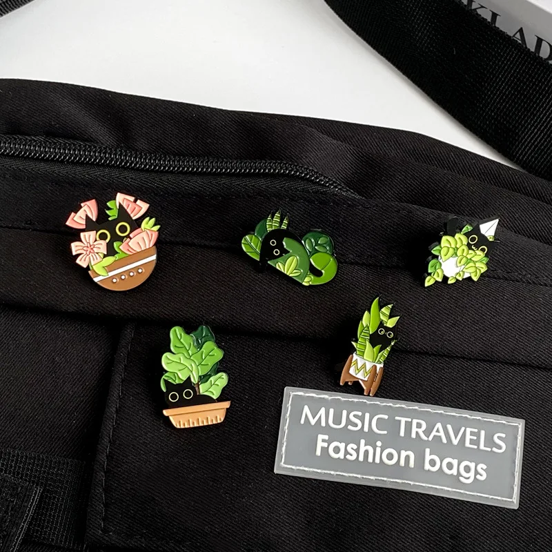 Wholesale Black Cat Brooch Custom Cat in Green Potted Plant Cute Fun Metal Cartoon Lapel Badge Soft Enamel Pin Bag Accessories