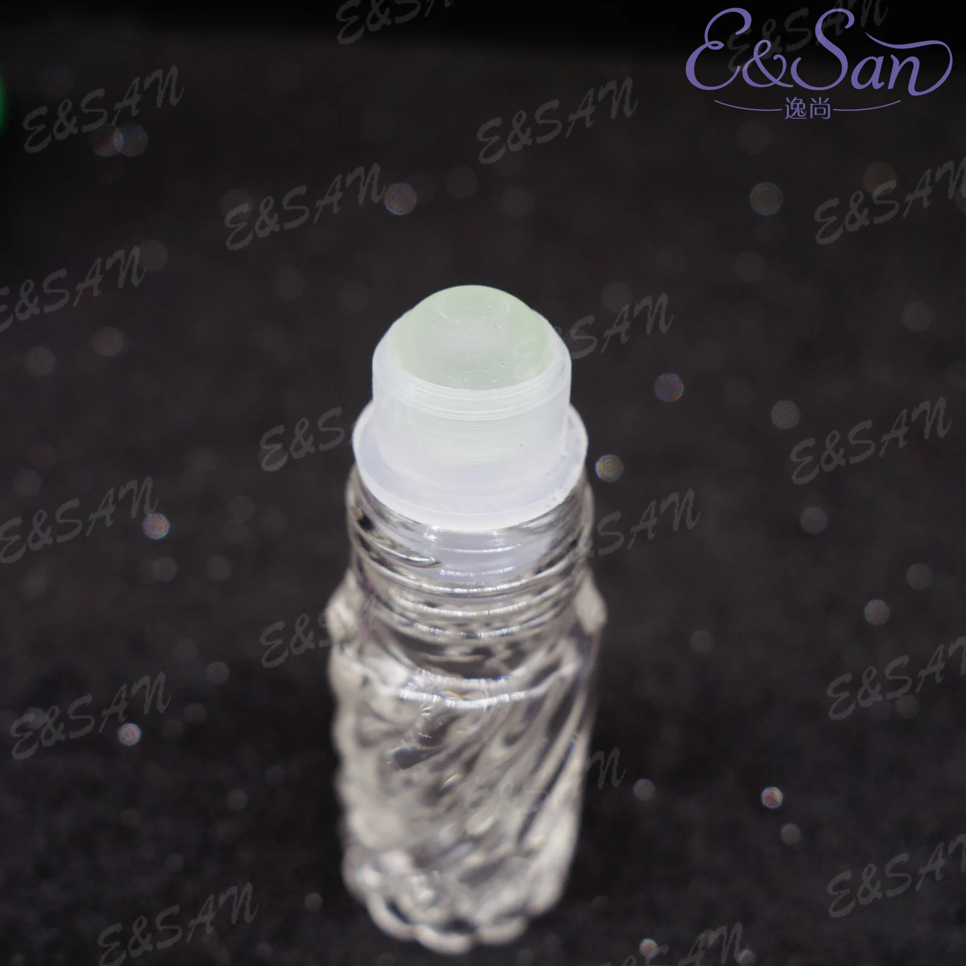 Z05-5ML Clear bottle With Aluminum Cap perfume bottle Glass Refill Empty Perfume Plastic roll-on essential oil Bottle stock